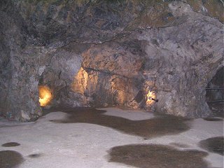 Jeskyně Výpustek - Medvědí síň