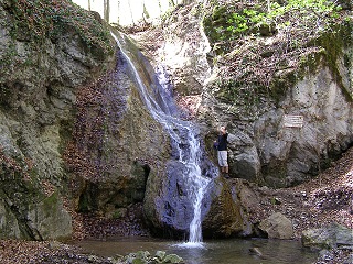 Drnbacher Wasserfall - zajmav vodopdy v hlubok roklin